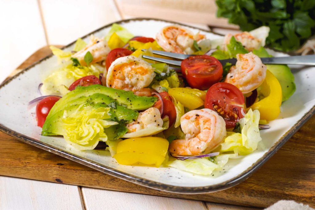 Salat mit Garnelen Keto und Low Carb Rezept