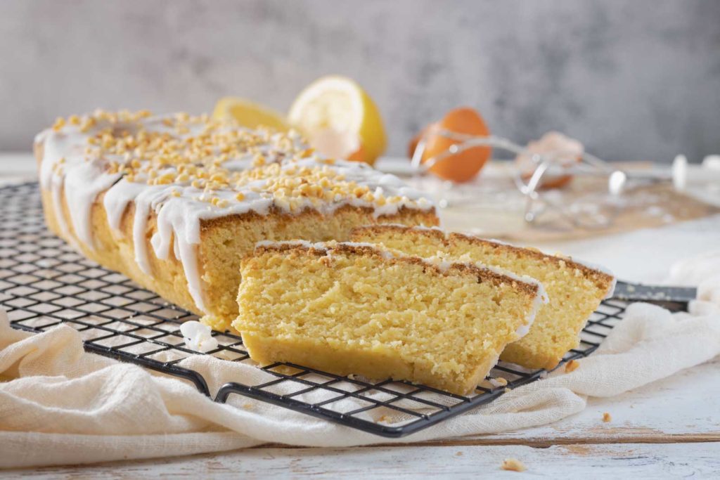 Zitronenkuchen mit Guss aus Erythrit Keto Rezept