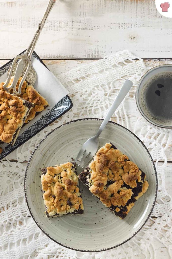 Schlesischer Mohnkuchen mit Streusel vom Blech • salala.de Schlesischer Mohnkuchen mit Streusel vom Blech • salala.de