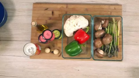 Gemüsegulasch Rezept Zubereitungsschritt Zutaten vorbereiten