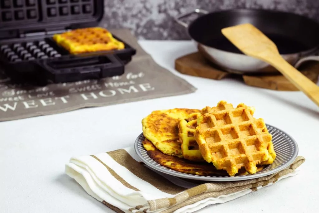 Chaffles ohne Mozzarelle Keto Waffel